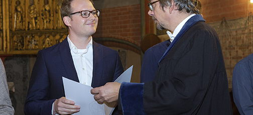 Übergabe der Zeugnisse